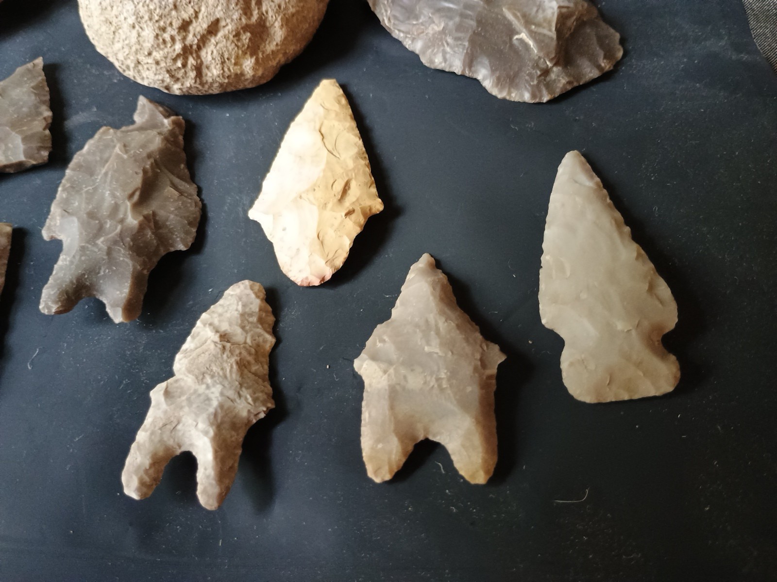 Primitive Hand Tools And Arrowheads Set Of 16 Pcs