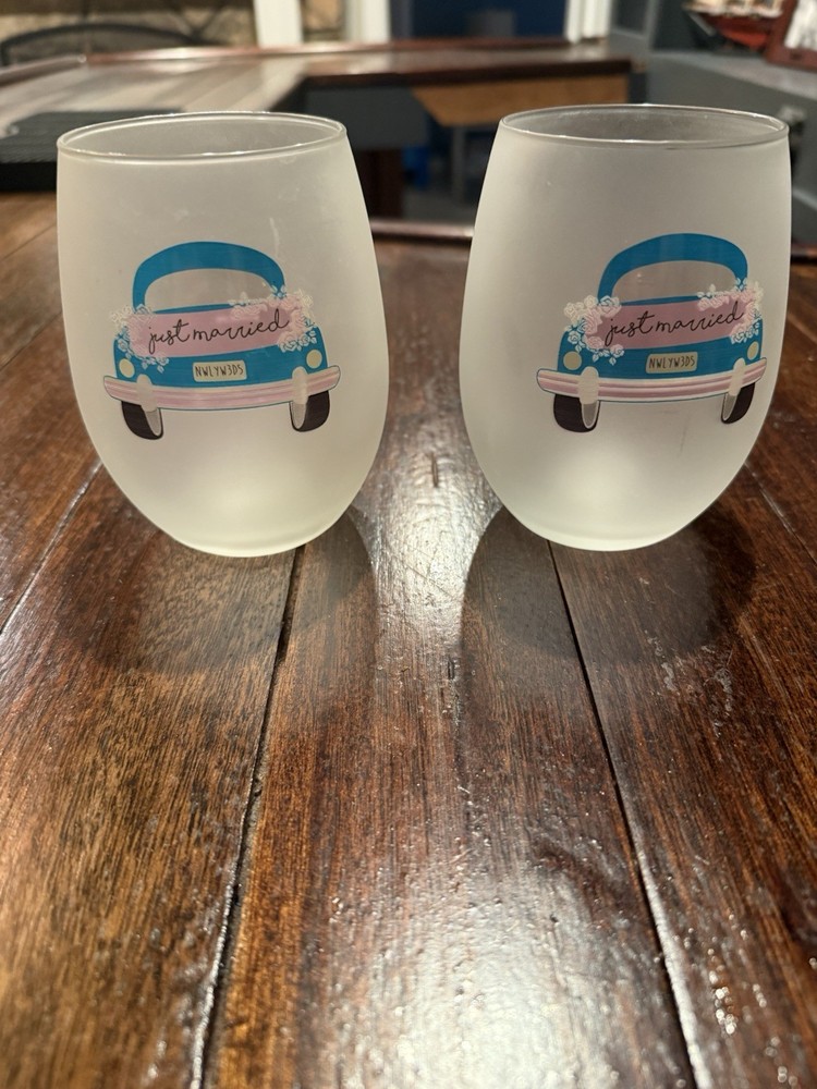 Newlywed Wine Glasses