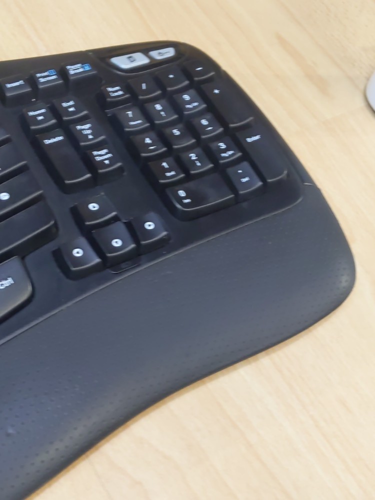 Logitech Wireless Wave Keyboard K350 & Mouse Set, M310 Mouse + USB Dongle C