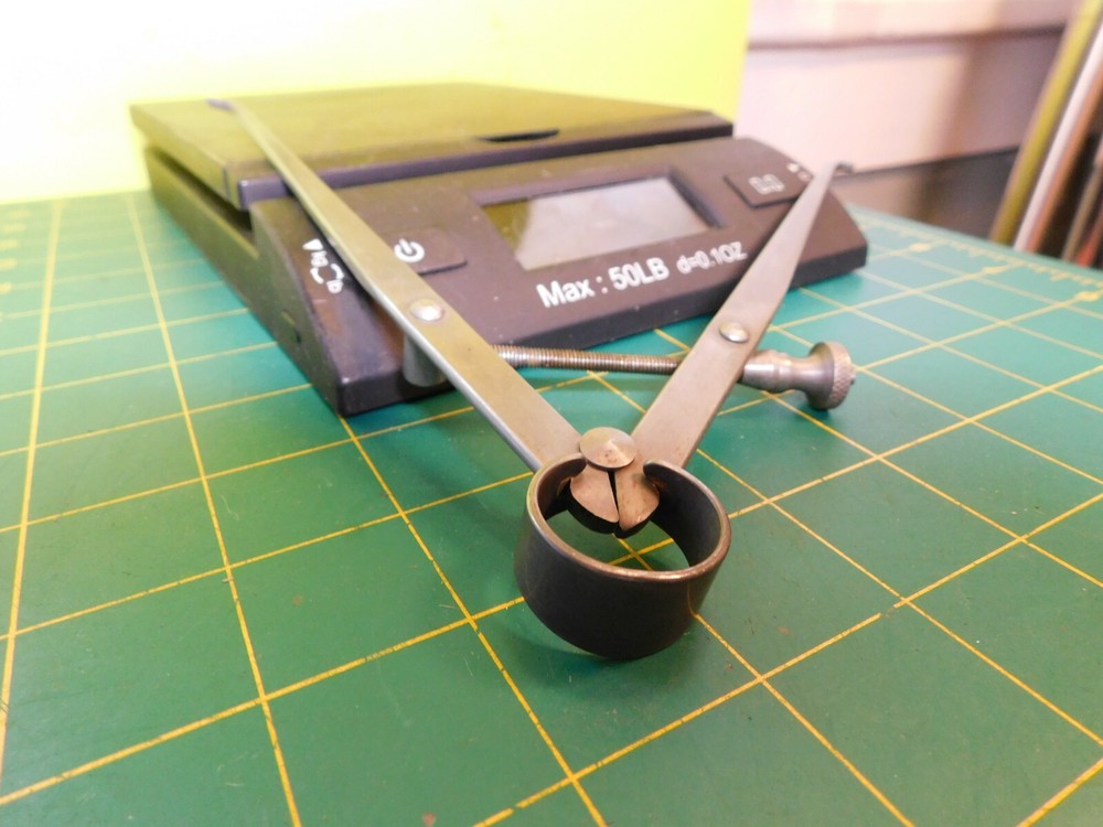 Vtg.Sampson Tool Co.7" Flat Leg Spring Type Inside caliper