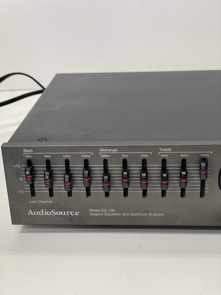 AudioSource EQ 100 Graphic Equalizer Spectrum Analyzer Tested Working RCA
