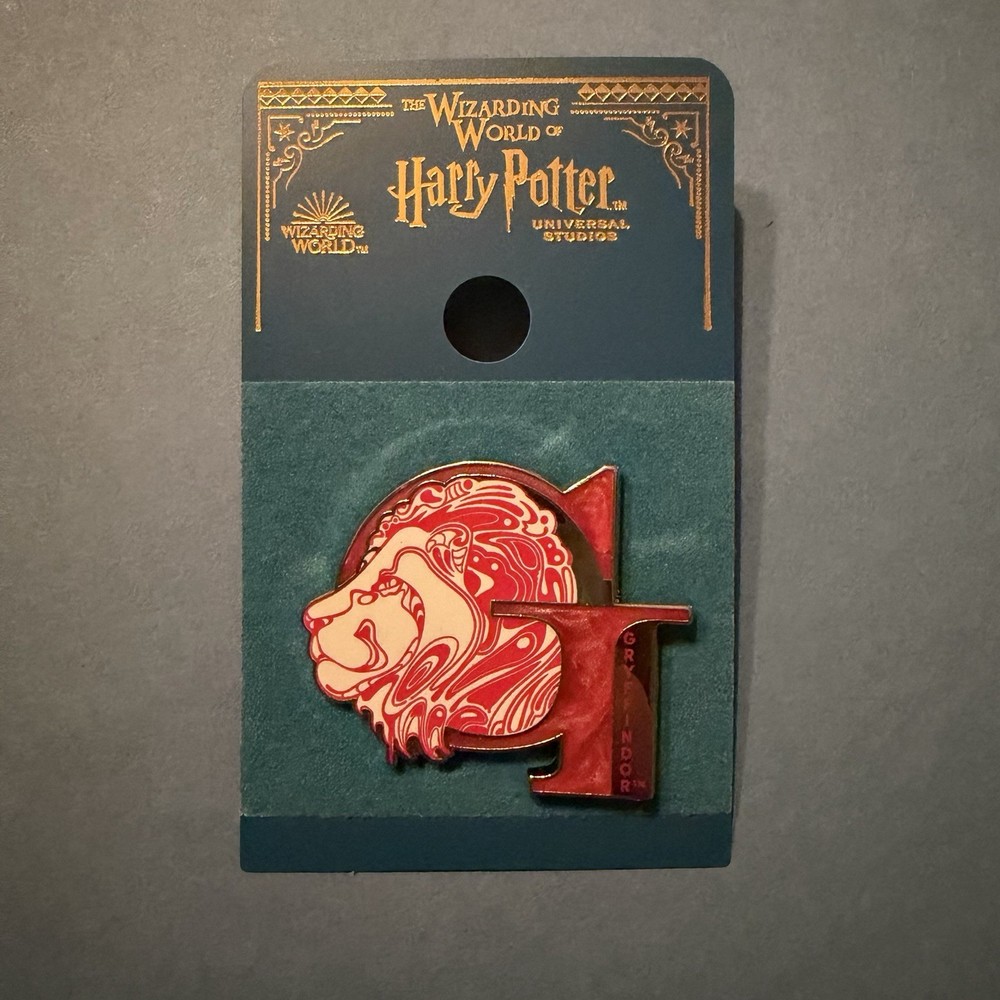 Universal Studios Harry Potter Gryffindor Marble Pin NEW