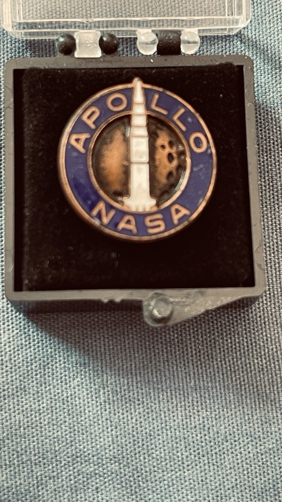 NASA APOLLO Lapel Pin Collectible