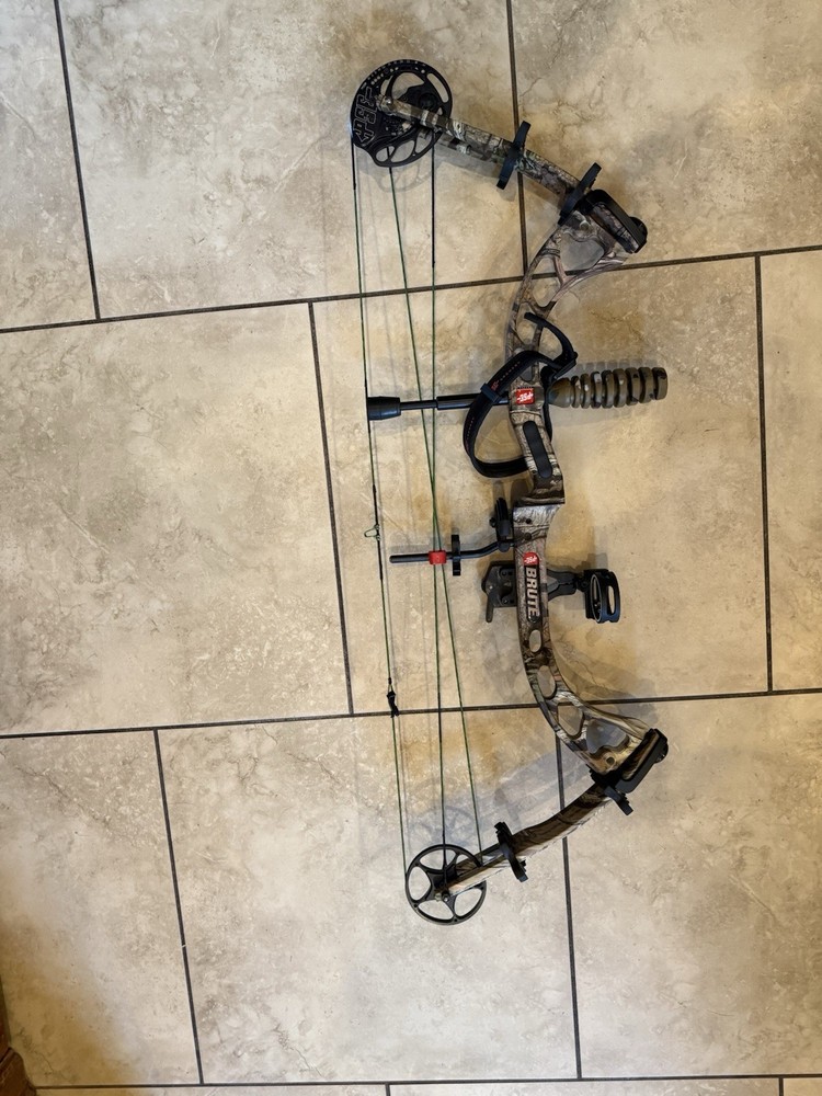 PSE BRUTE /Arrow Quiver/ Pillarlock Bow Case