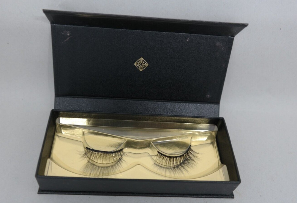 LASH STAR Visionary Lashes Exquisite Multi-Dimensional False Lashes 001 New