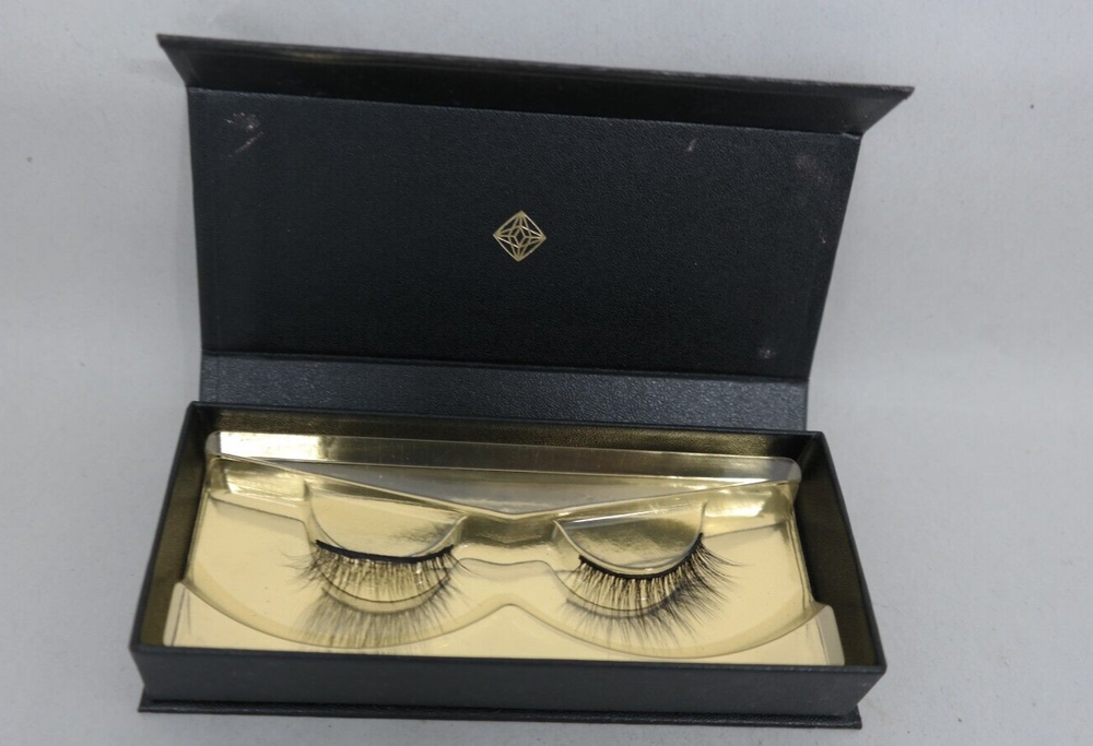 LASH STAR Visionary Lashes Exquisite Multi-Dimensional False Lashes 001 New