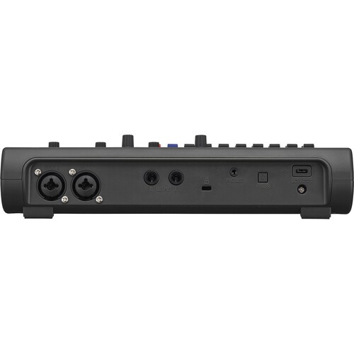 ZOOM Digital Multitrack Recorder (R12), Balanced Interconnect, Bundle