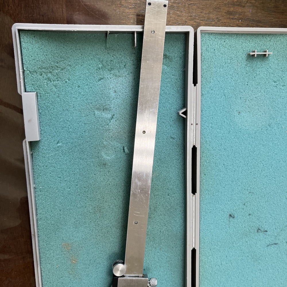 Mitutoyo M.N.84 8 inch offset dial caliper