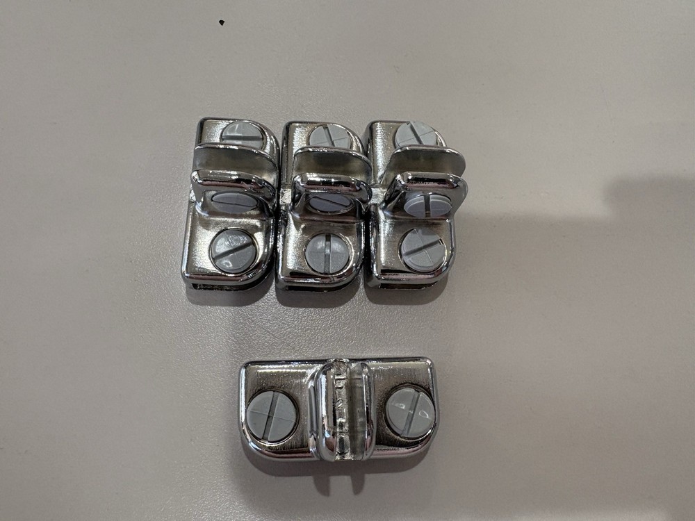 Self Connector Chrome Glass