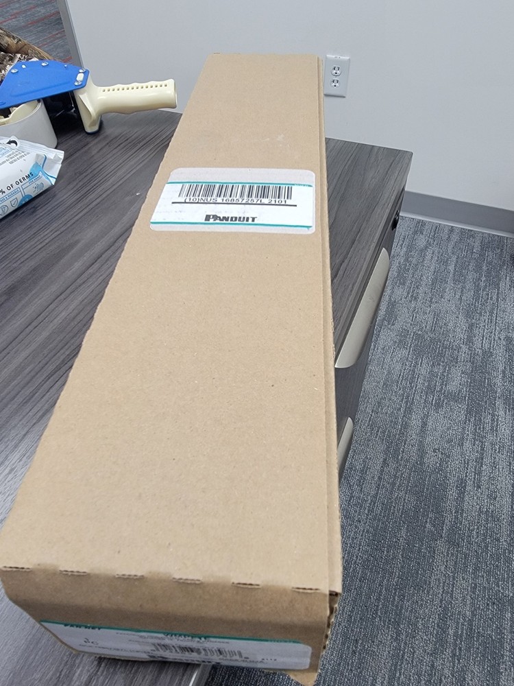 Panduit 2RU Patchlink  Horizontal Cable Manager WMPF1E