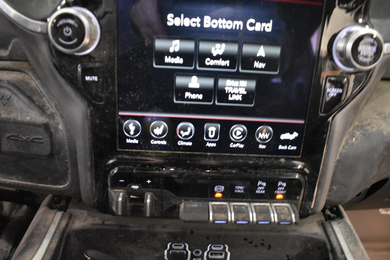 2021 RAM 2500 12" UCONNECT 5 OEM RADIO W/ CONTROL PANEL & MODULE UAX W/ 4C NAV