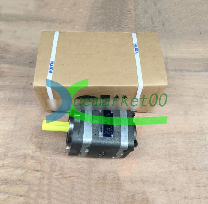 One NEW VOITH IPVS5-50-101 Gear Pump