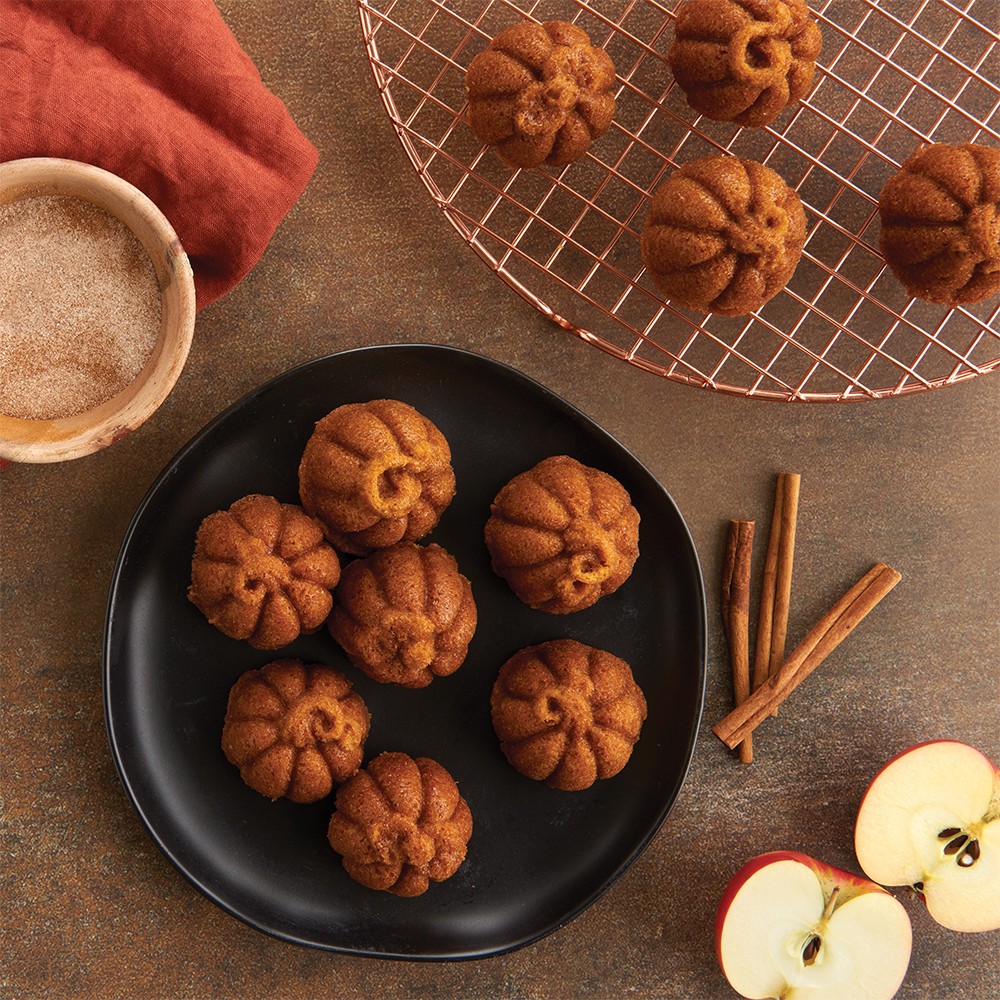 Nordic Ware Lil' Pumpkin Cakelets Pan