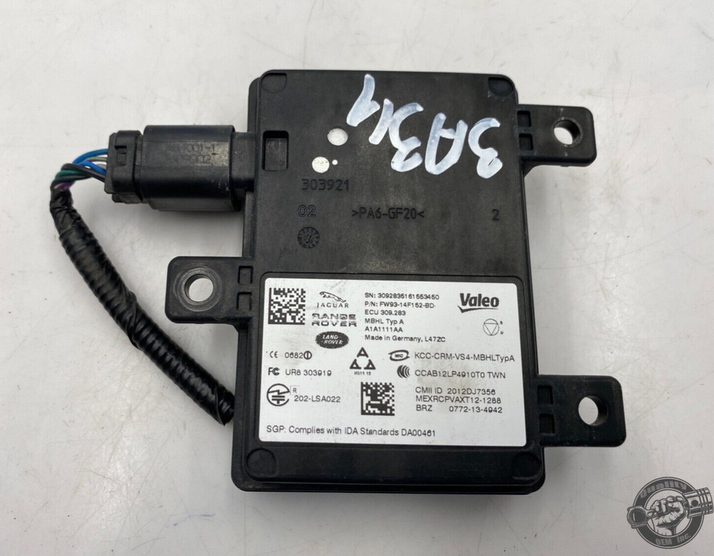 2017-2020 JAGUAR F-PACE  REAR LEFT / RIGHT BLIND SPOT SENSOR CONTROL MODULE OEM