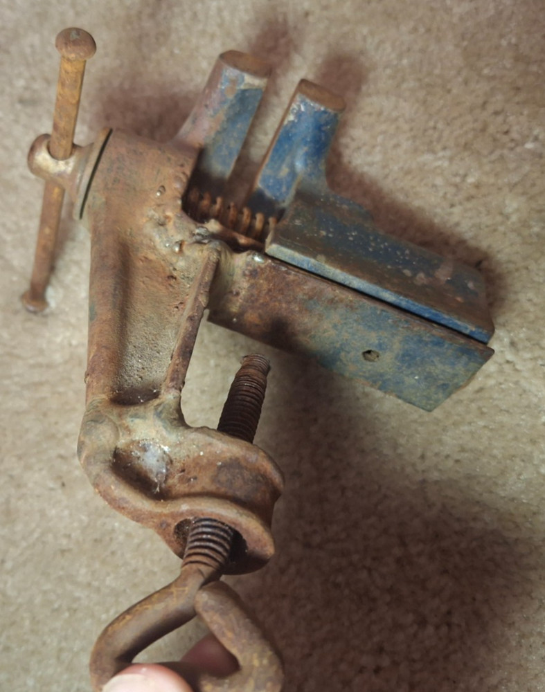 Vintage Antique Mini Bench Vise