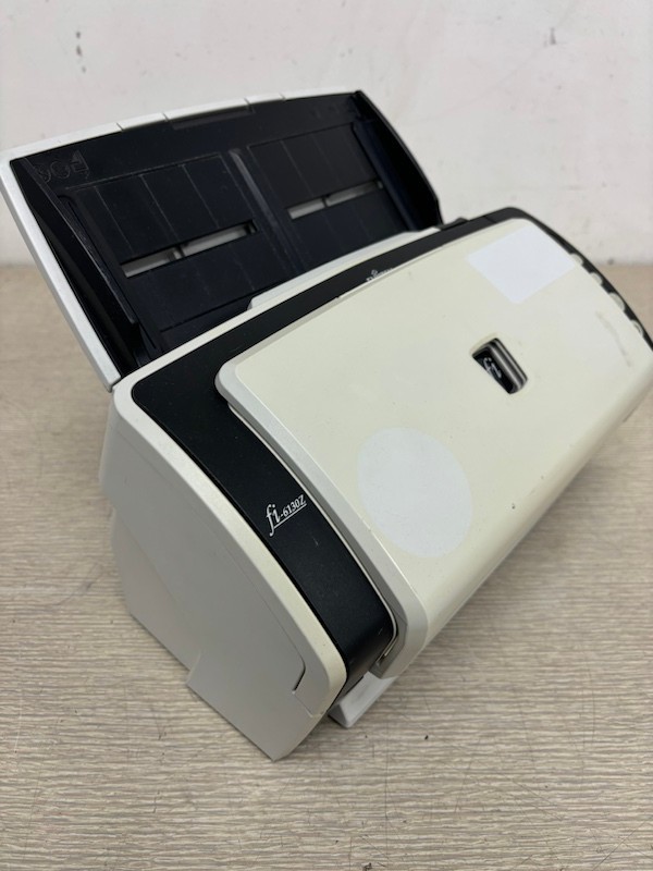 Fujitsu Fi-6130Z Duplex Desktop Document Scanner (Grade B)