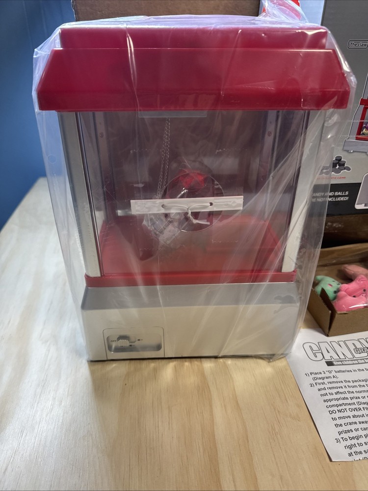 Mini Arcade Claw Machine