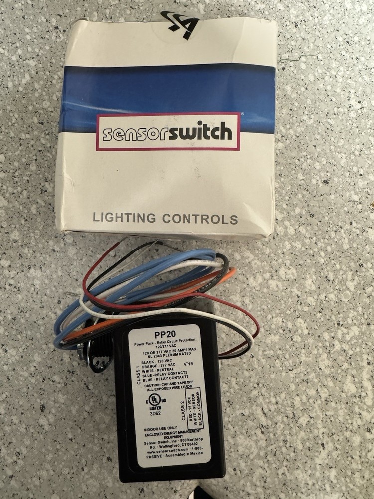 Dependable Direct Lutron Acuity Controls PIR Motion Sensors Combo Complete