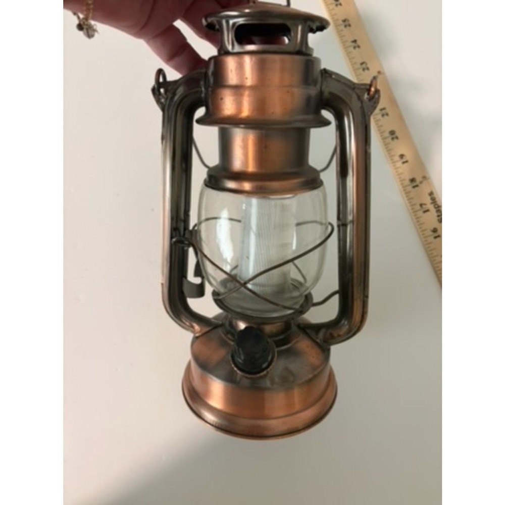 battery operated lantern