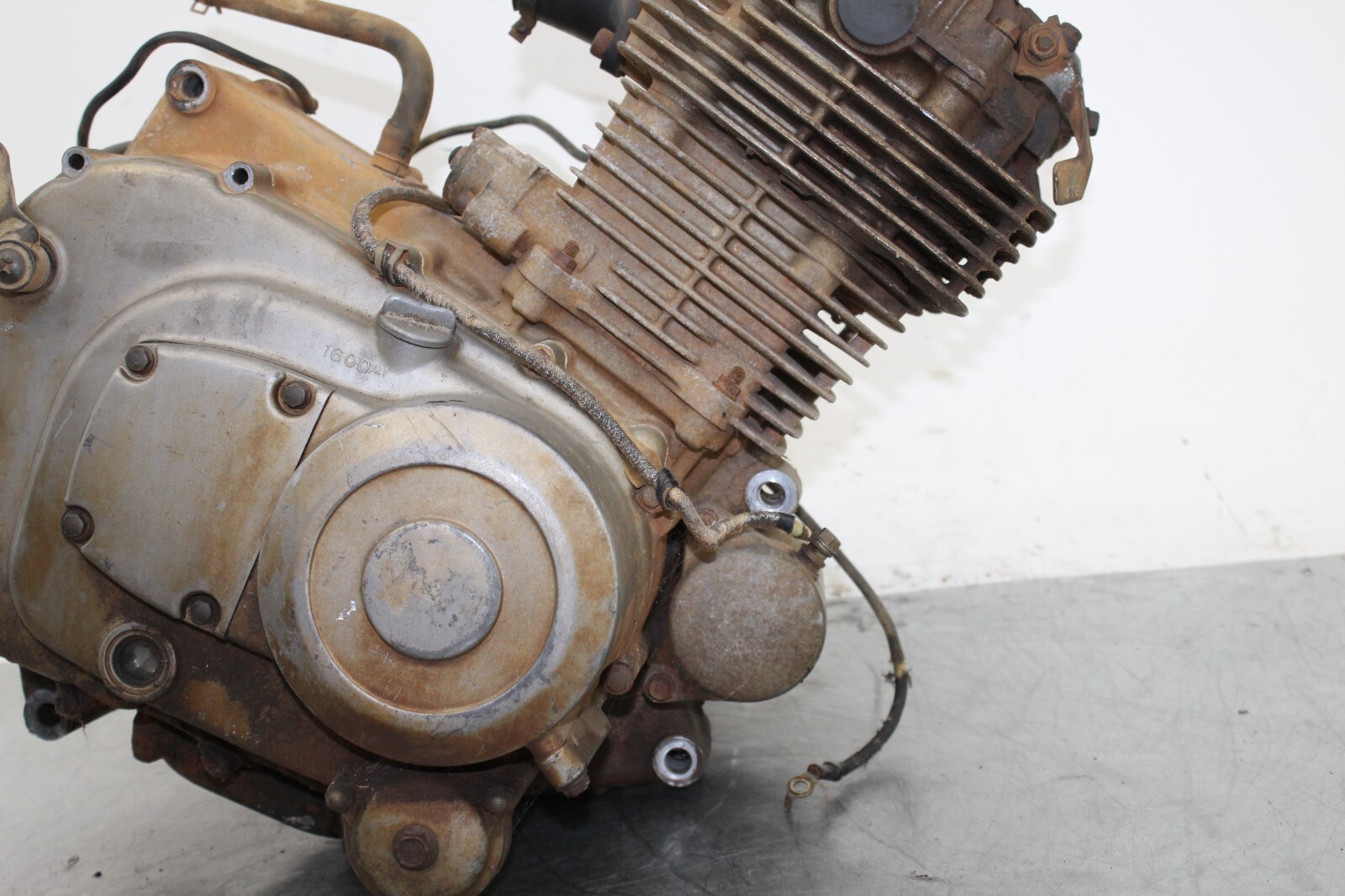 SUZUKI LT300 QUADRUNNER QUAD RUNNER ATV ENGINE MOTOR BLOCK CASES 80'S LT 300