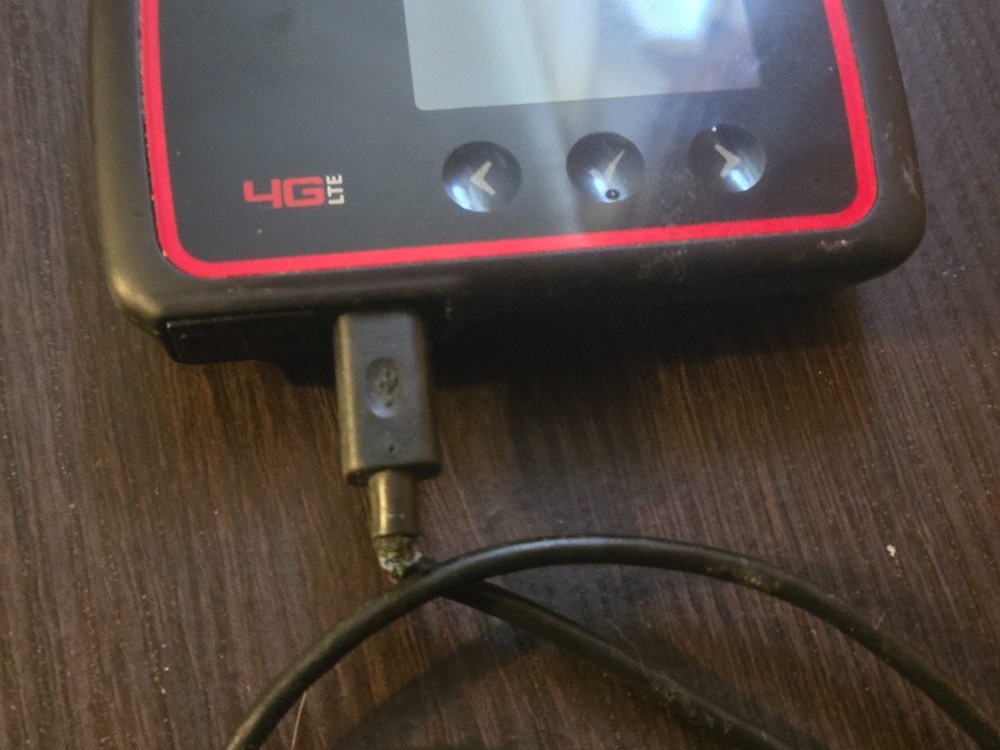 Verizon Jetpack 4G LTE Mobile Hotspot Powers On Needs New Charging Cable
