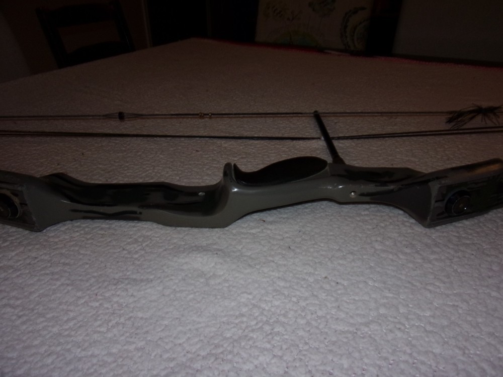 Ben Pearson Compound Bow