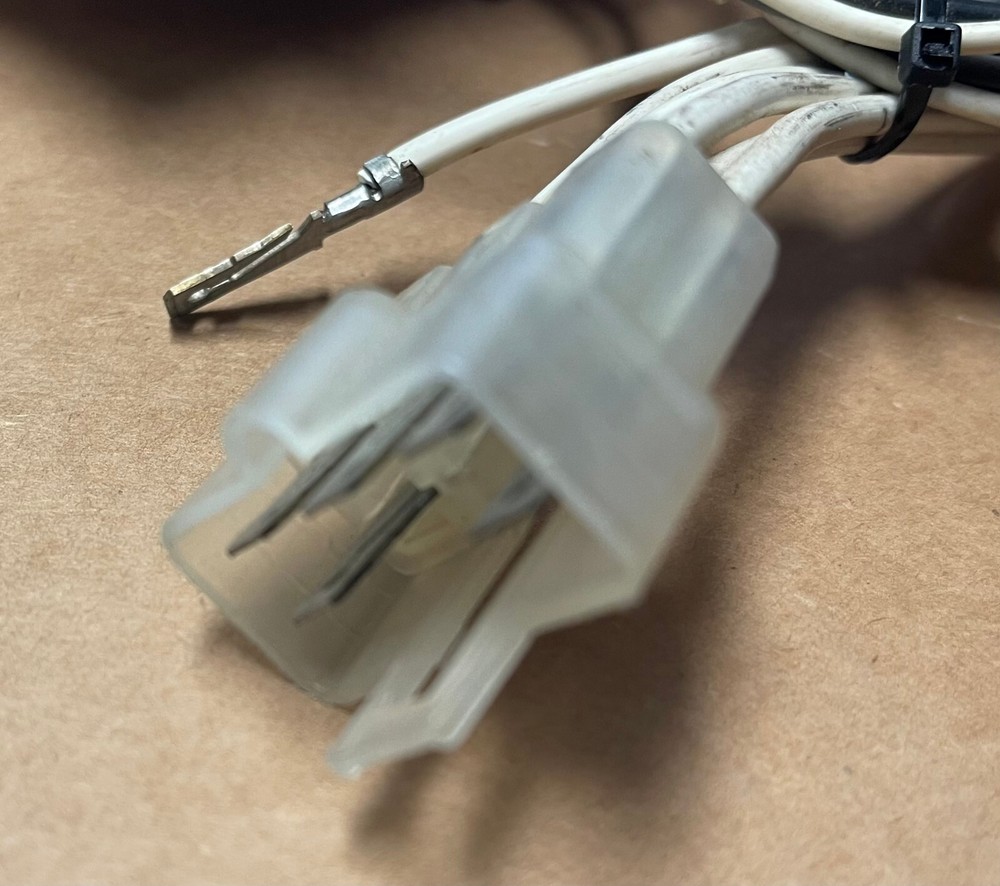 PETERBILT 386 Left/Driver Sleeper Control 29-06215