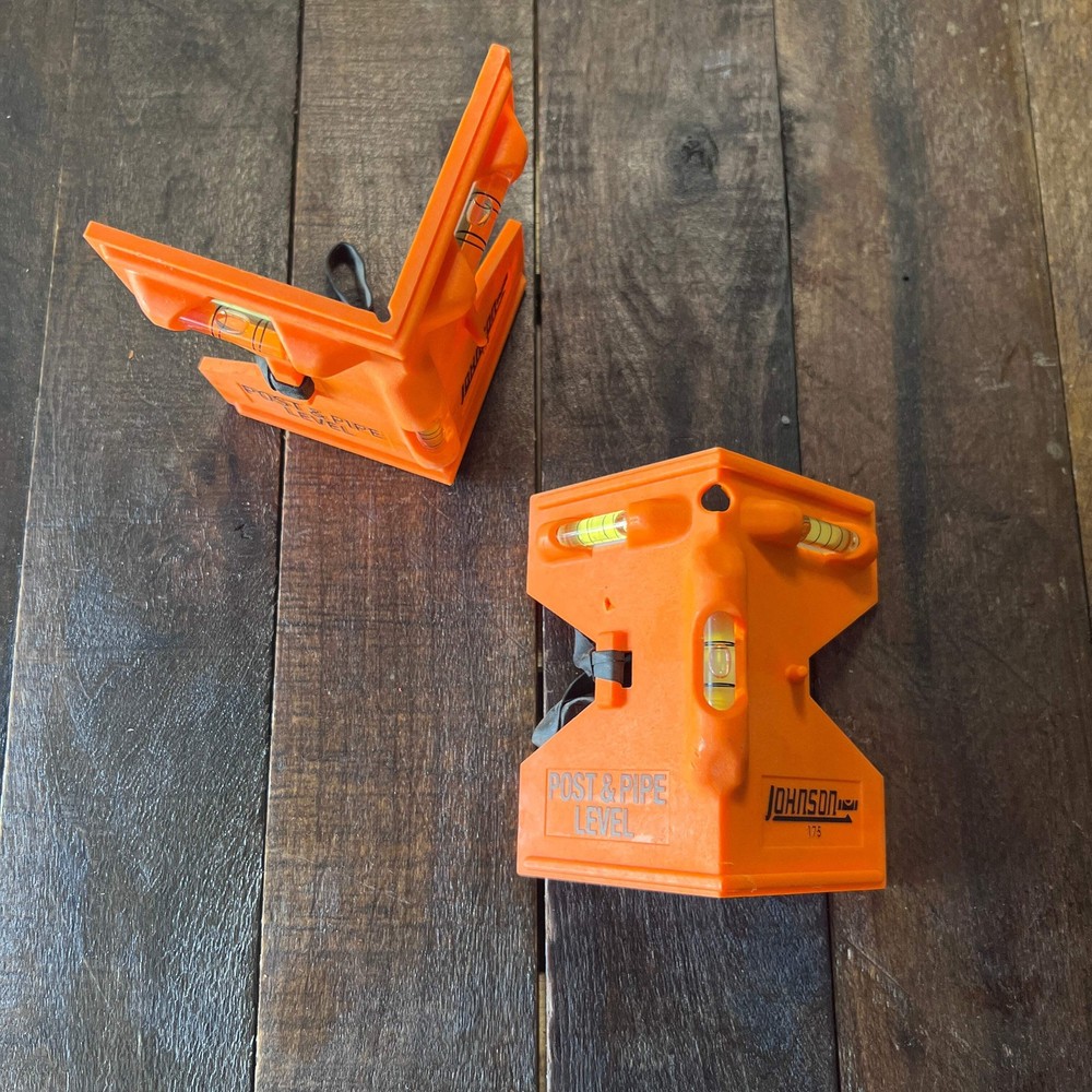 Johnson 175 Post and Pipe Level 2 Piece Set (USA)