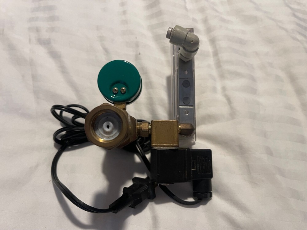 American Hydroponics CO2 Regulator with Solenoid and Flowmeter