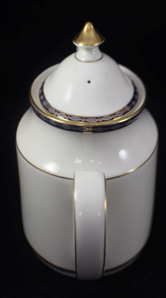 Minton St James Teapot with Lid