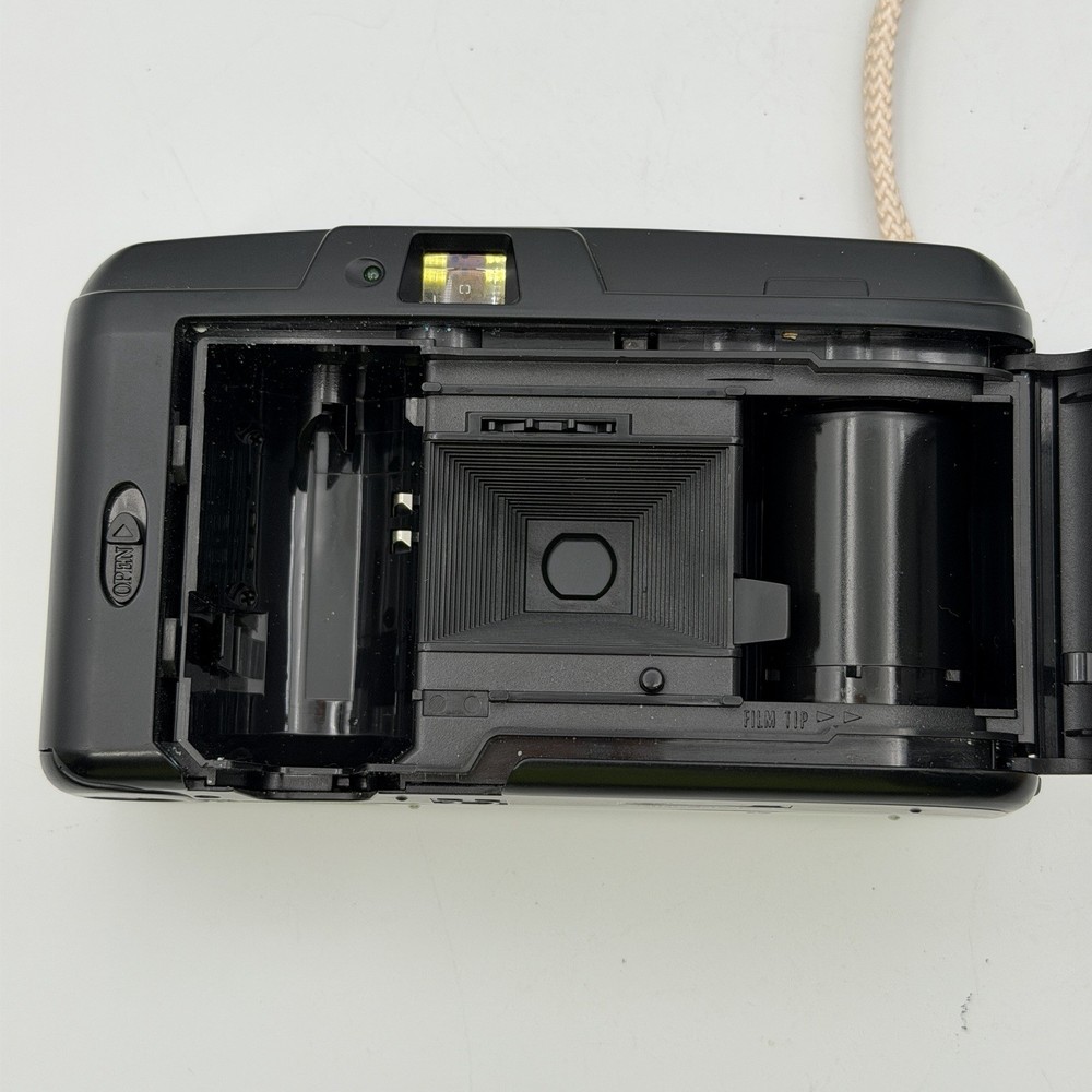 Polaroid 470 AF Auto Focus 35mm Camera With Flash - WORKS