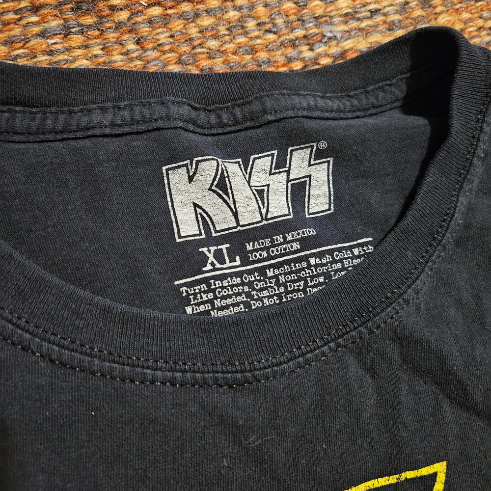 Official KIss 1977 Tour Replica Shirt XL