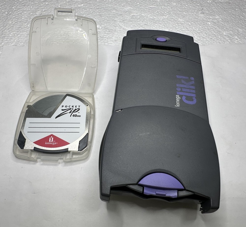 IOMEGA CLIK! C40-IME FLASH MEMORY, DISC, READER, UNTESTED, STRICTLY FOR PARTS