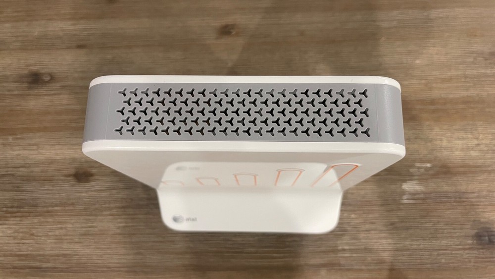 Cisco AT&T 3G MicroCell DPH153-AT Cellular Service Extender – Complete – Tested