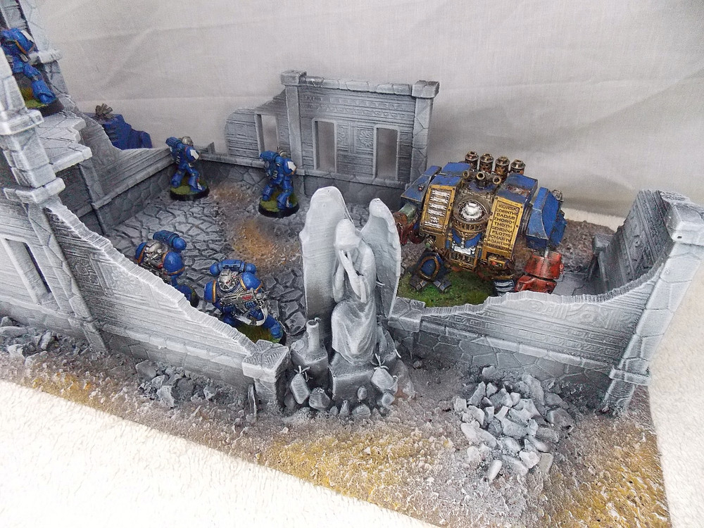 WARGAMING TERRAIN PAINTED BUILDING
