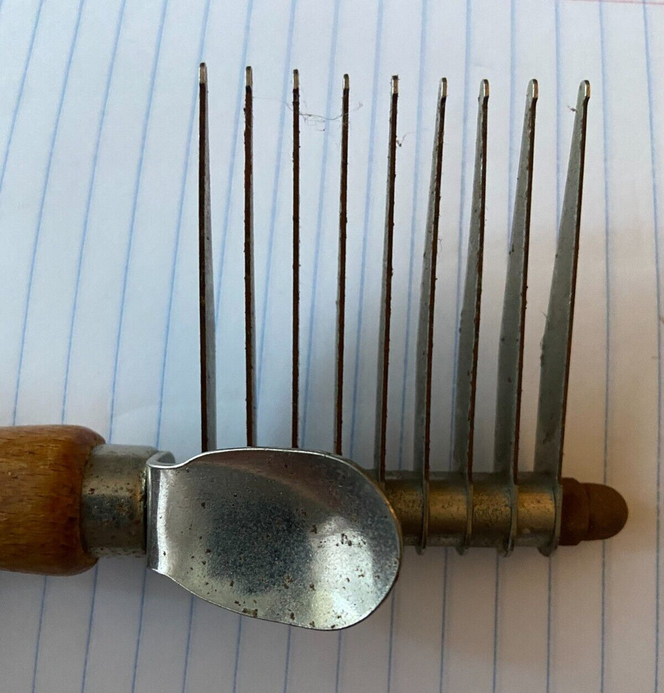 Long Tooth Dematting Comb for Large Mats