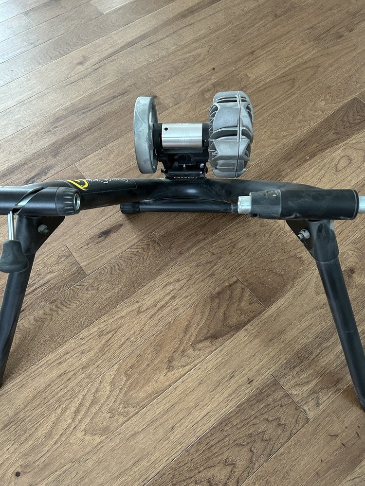 Lightly used CycleOps Fluid2 Indoor Trainer