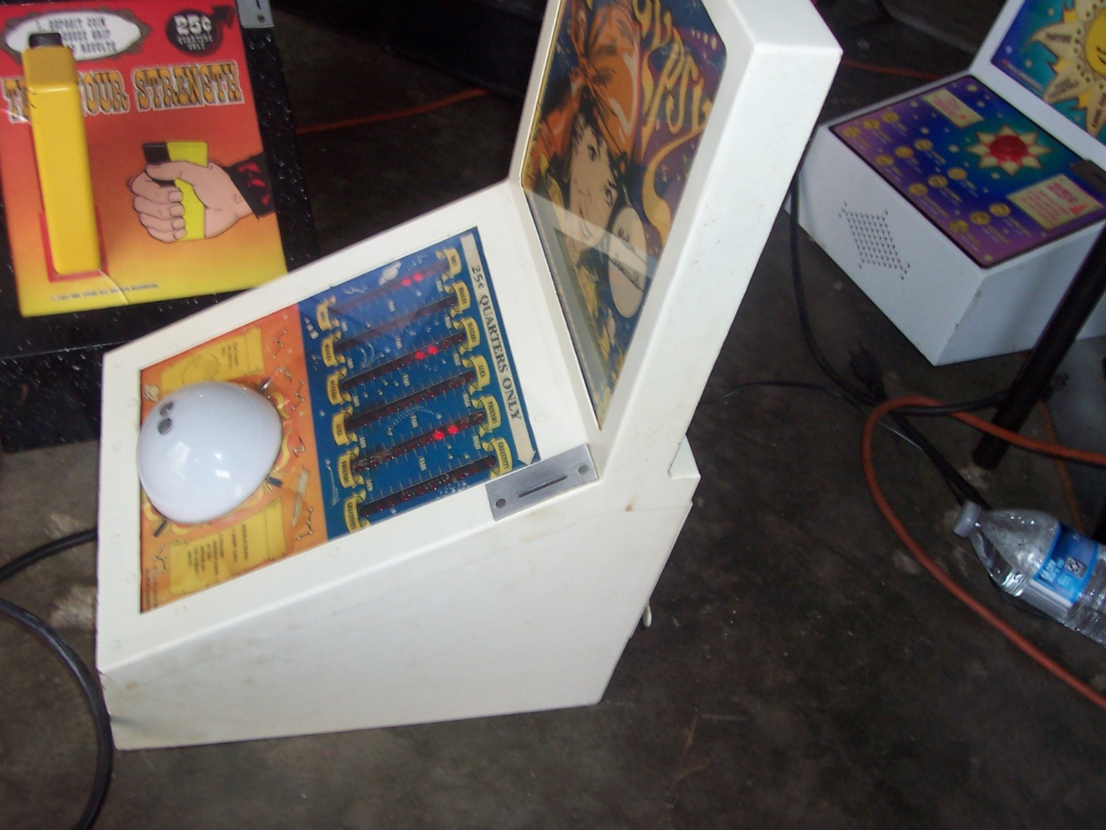 Mr Vend THE GYPSY FORTUNE TELLER Game Arcade .25 Cent - Works GREAT RARE!