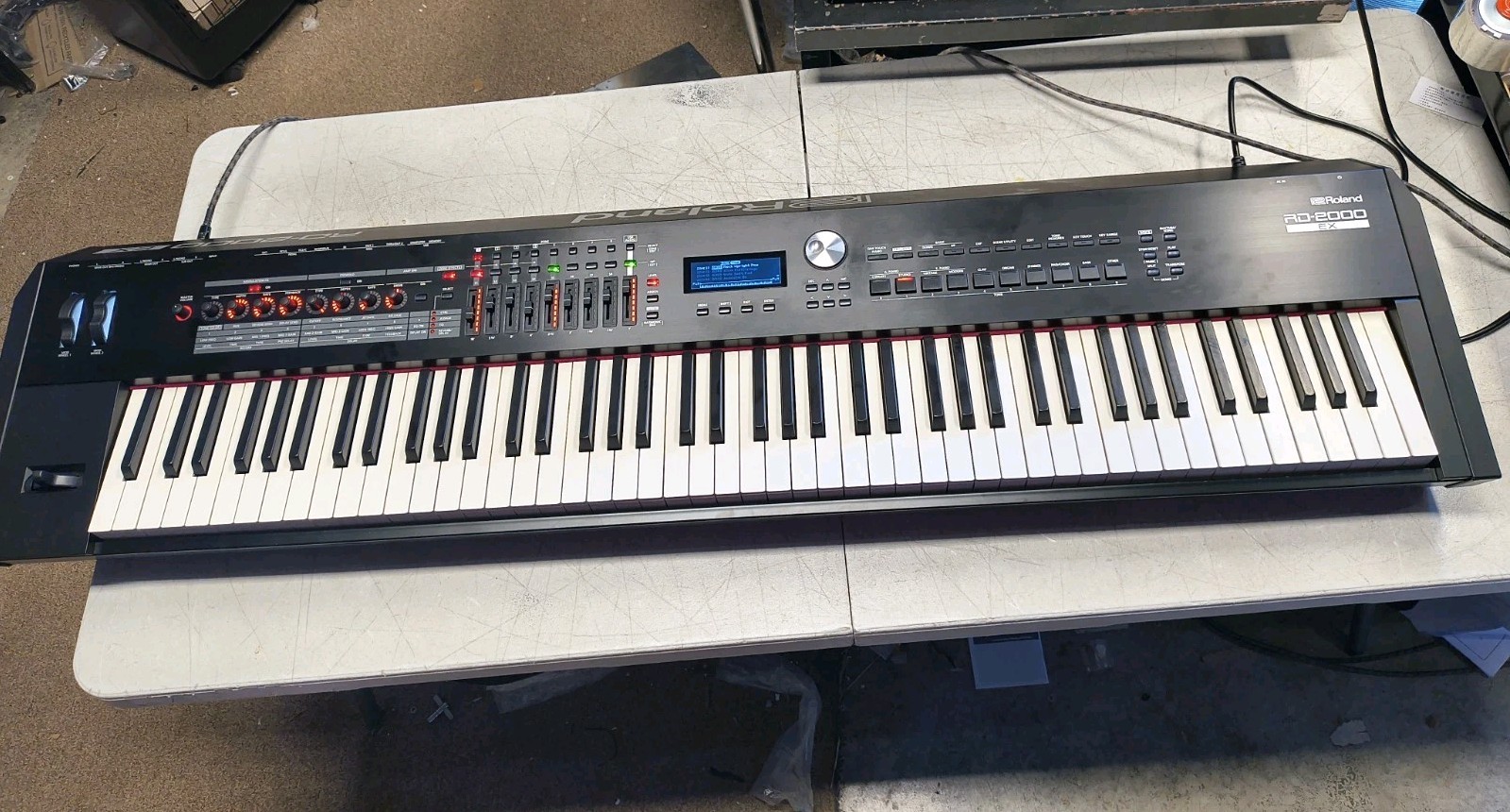 Roland RD-2000 EX digital stage piano in black, used with issues