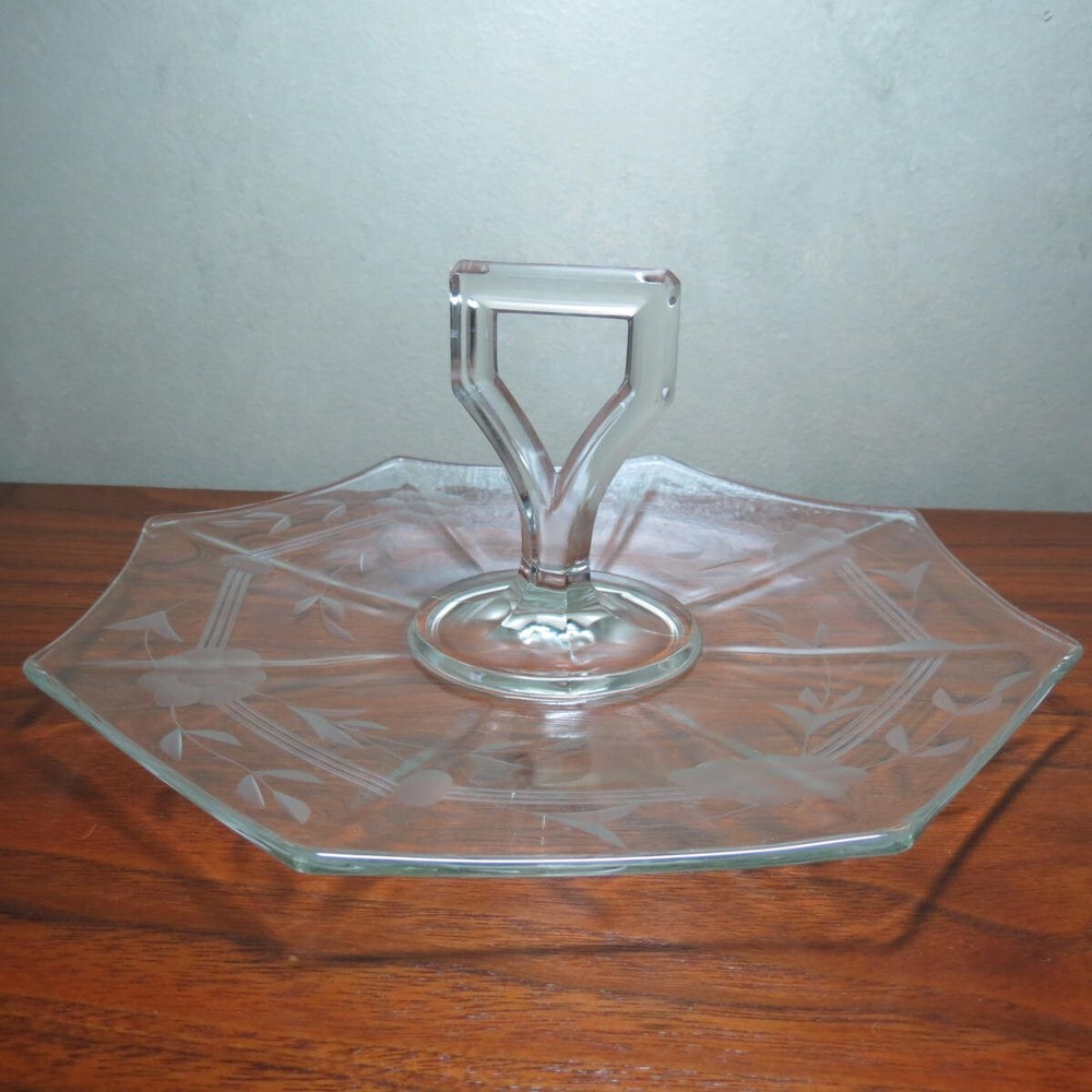 Imperial Glass Molly Pattern 8 sided handled tray with cutting