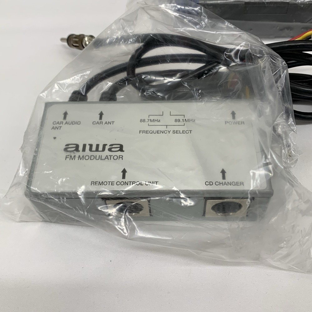 Aiwa ADC-FM65 6-CD Changer System w/FM Modulator & Remote Control
