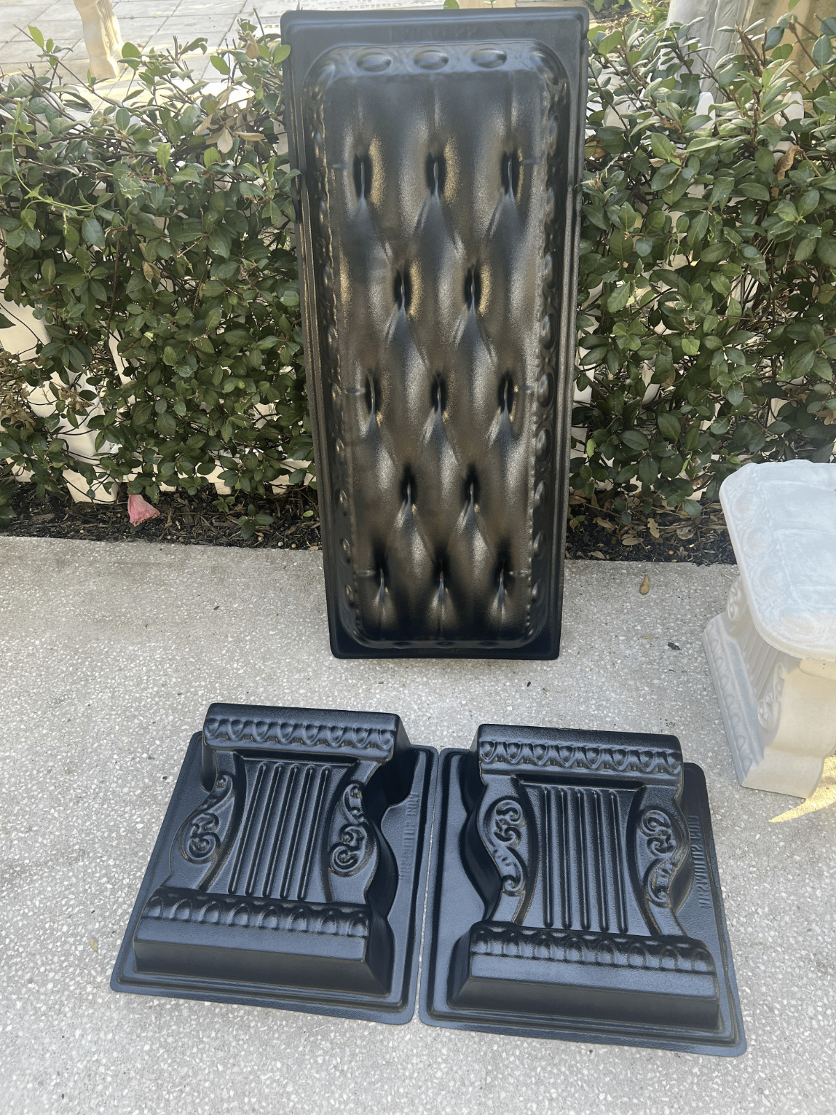 The Empress Concrete Bench Mold Set