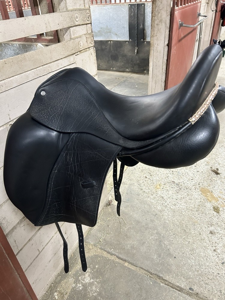 Custom Saddlery Steffens Saddle