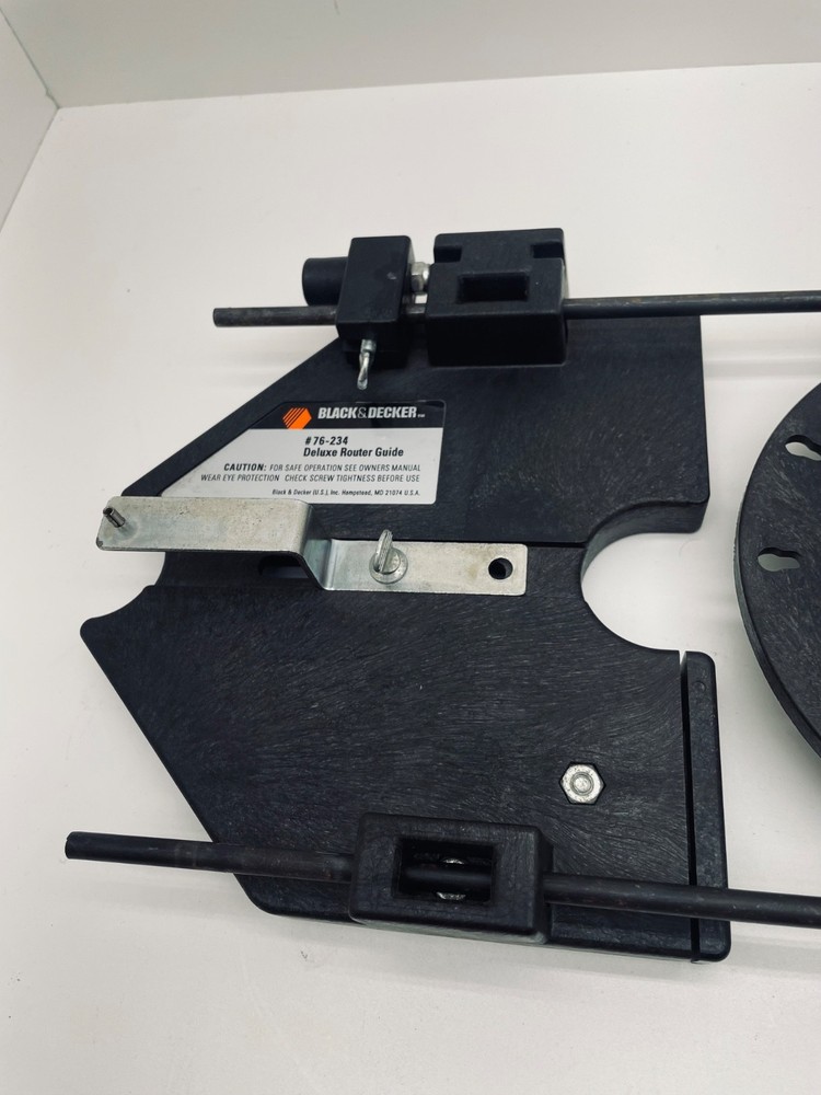 Black & Decker #76-234 deluxe router guide