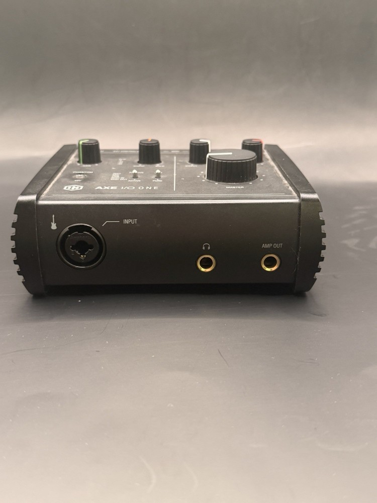 IK Multimedia AXE I/O ONE 1-Channel USB-C Audio Interface ISSUE