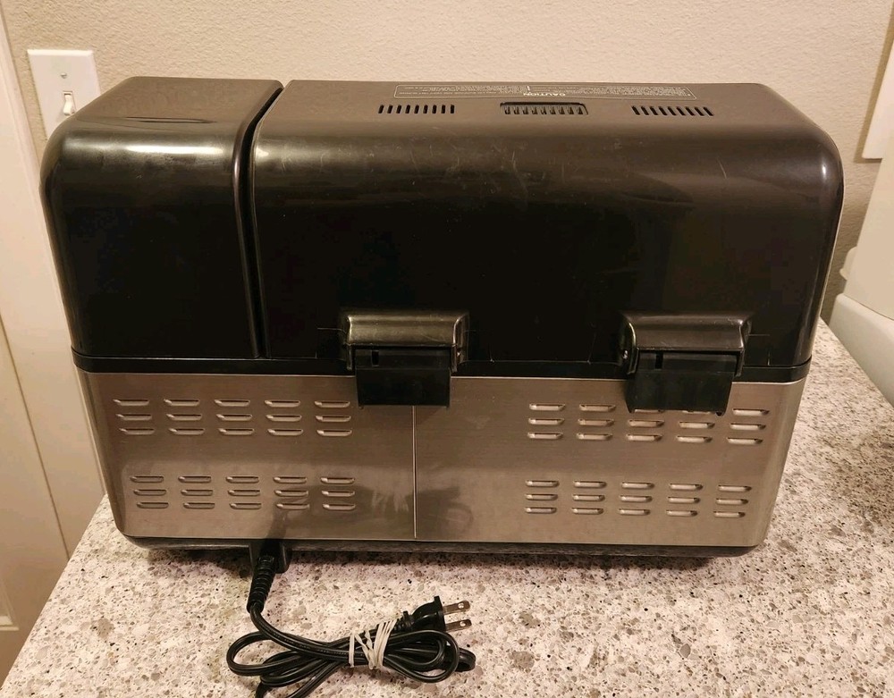 Zojirushi Bread Machine BB-CEC20 Home Bakery Supreme Breadmaker Black