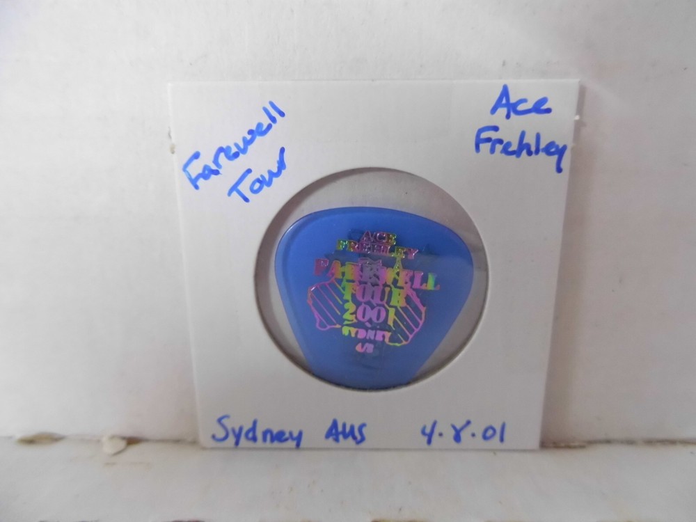 KISS "ACE FREHLEY" GUITAR PICK~ 4/7/01 READ DESCRIPTION (2/20)