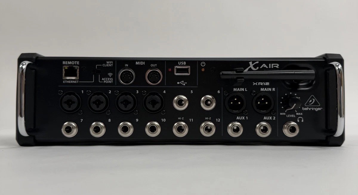 Behringer XR12 Digital Mixer