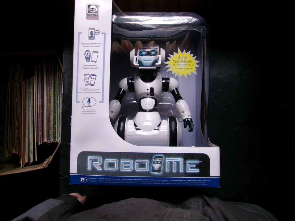 WowWee Robo-Me Customizable Robot Buddy Robome Programmable Robotics ( NIB )