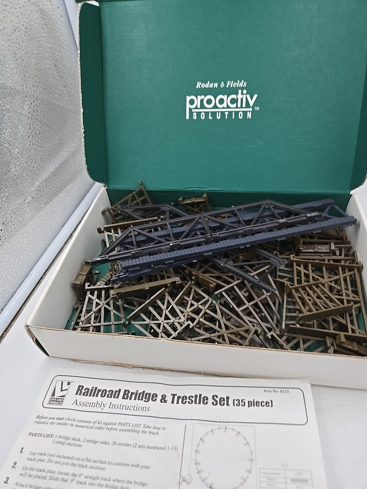 Life-Like Railroad Bridge And Trestle Set Missing Peices